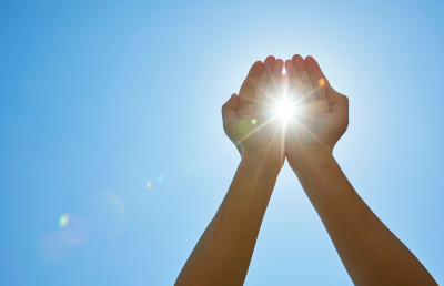 Cómo proteger tu piel del sol en verano: filtros físicos vs químicos