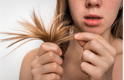 Cómo cuidar el cabello tras el sol, la sal y el cloro